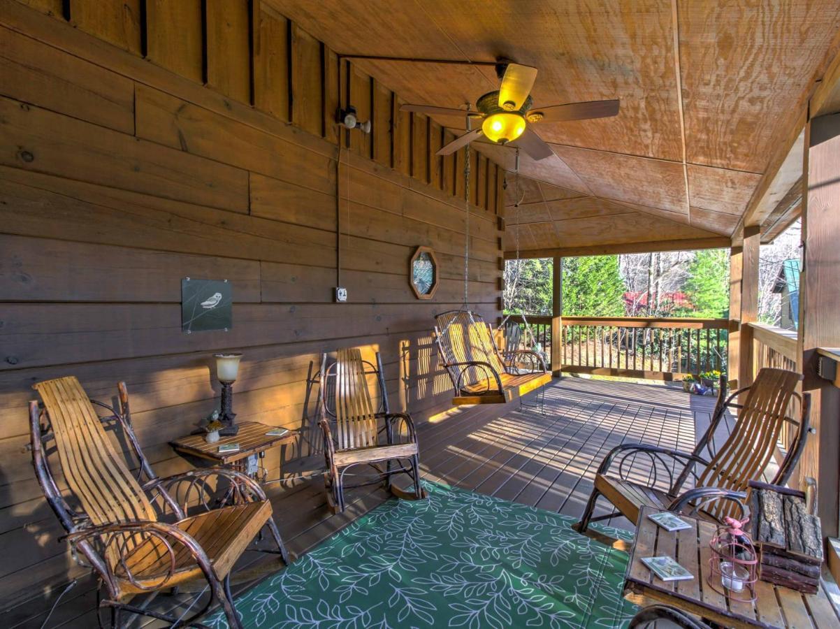 Cozy Nest Gatlinburg Cabin With Porch And Jacuzzi! Vila Exterior foto